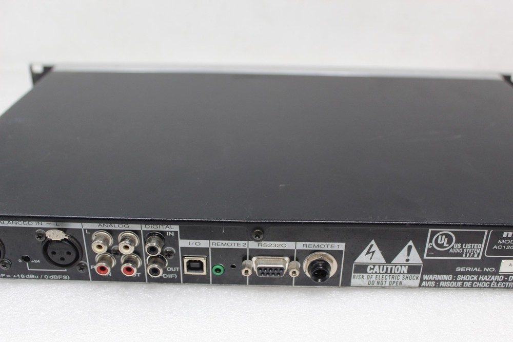 MARANTZ PMD570 Pro Studio Solid State Digital Audio Recorder Player