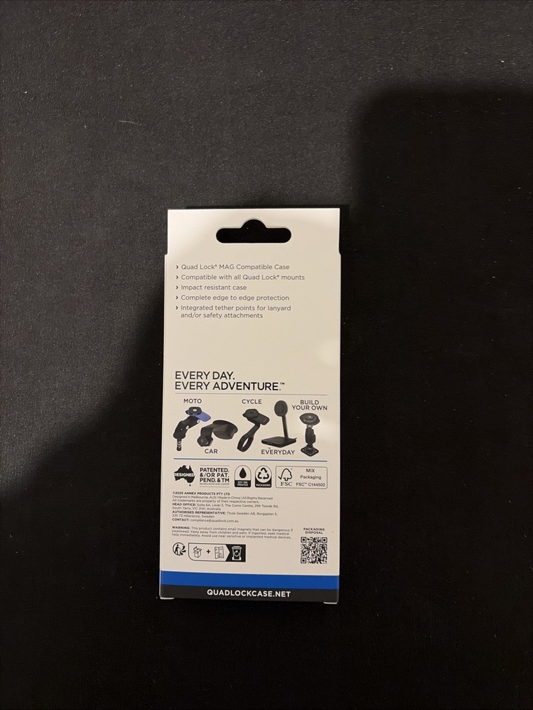 Quad Lock - IPhone 16e MAG Case and Screen Protector