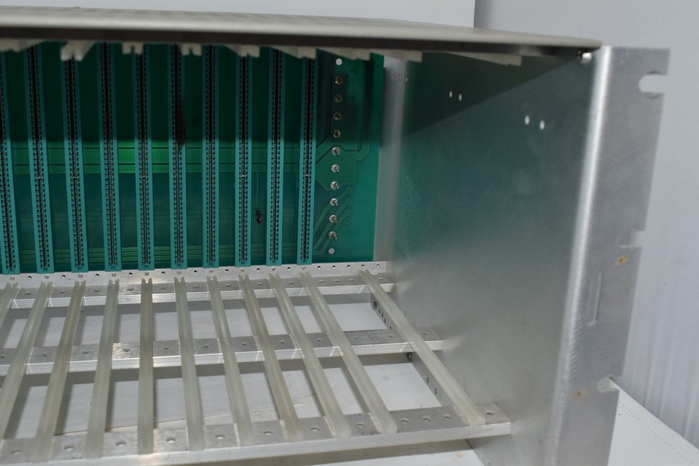 EXCEL 1041A-5B171 PLC Module Backplane Enclosure 13 Slot