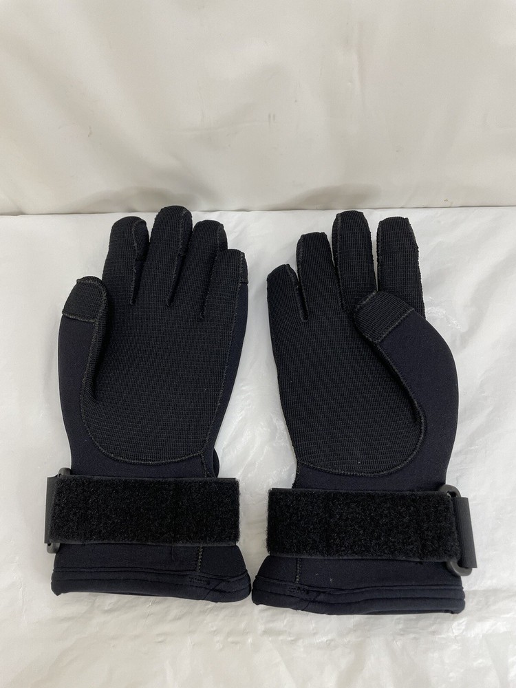 XCEL Titanium medium dive gloves