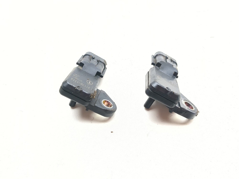 04-10 Kawasaki Vulcan 2000 VN2000 MAP Sensor Set 21176-1118