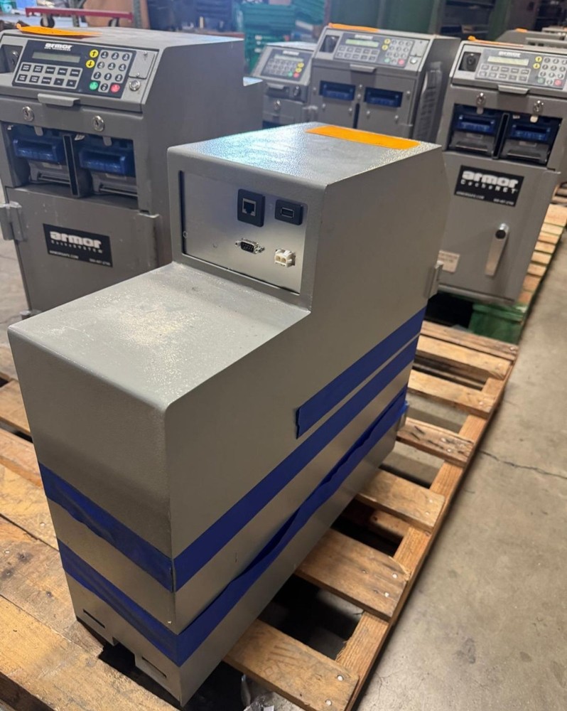 Armor Safe Technologies CacheSYSTEM CS Compact 2200 Cash Counting Smart Safe