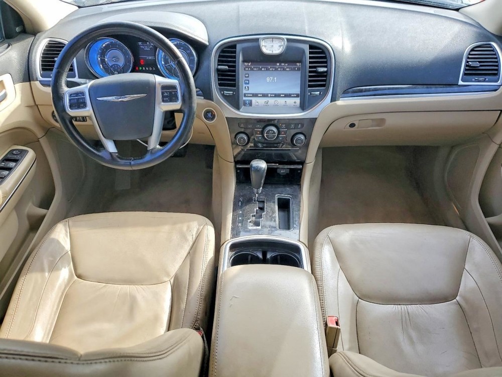 300 2011 Glove Box 4983856