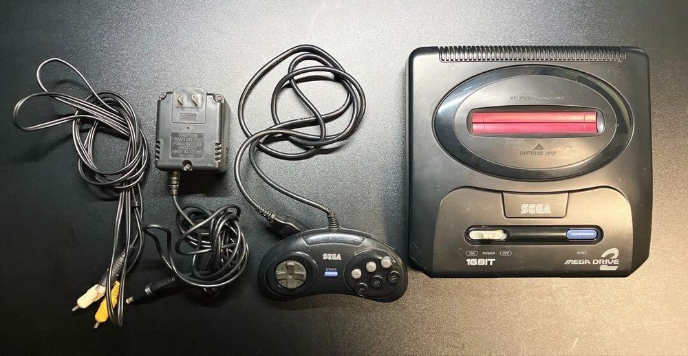 SEGA MEGA DRIVE 2 Console System Controller HAA-2502 1993 Working Used