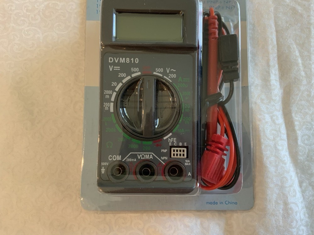 NEW Digital Multimeter DVM810