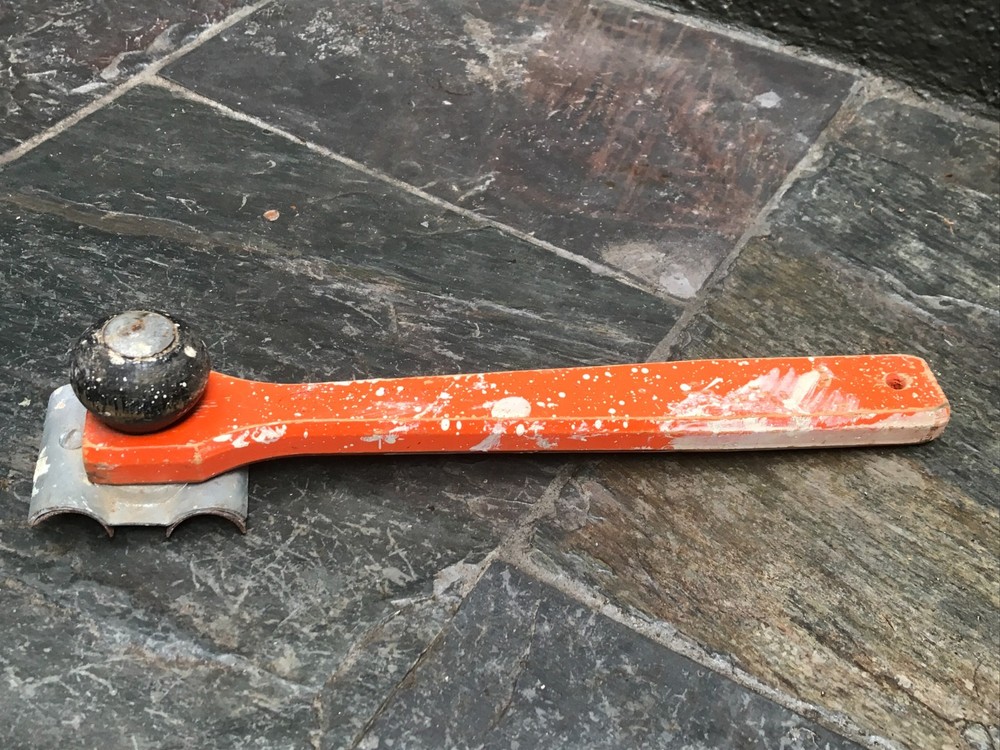 Vintage Old Orange 2-1/2" Scraper Head Wood Handle Tool