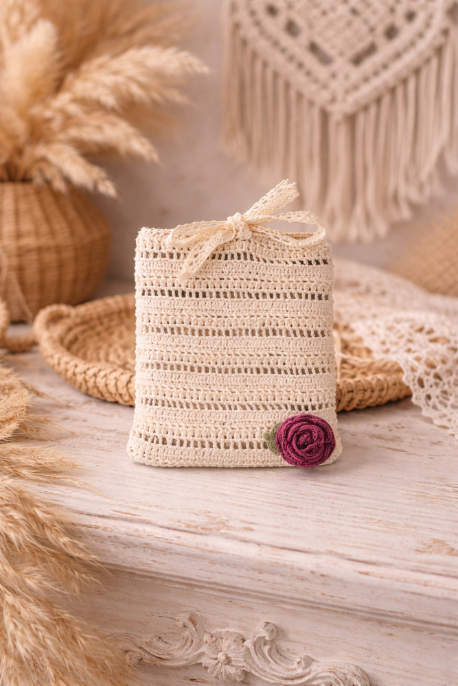 Crocheted Booksleeve