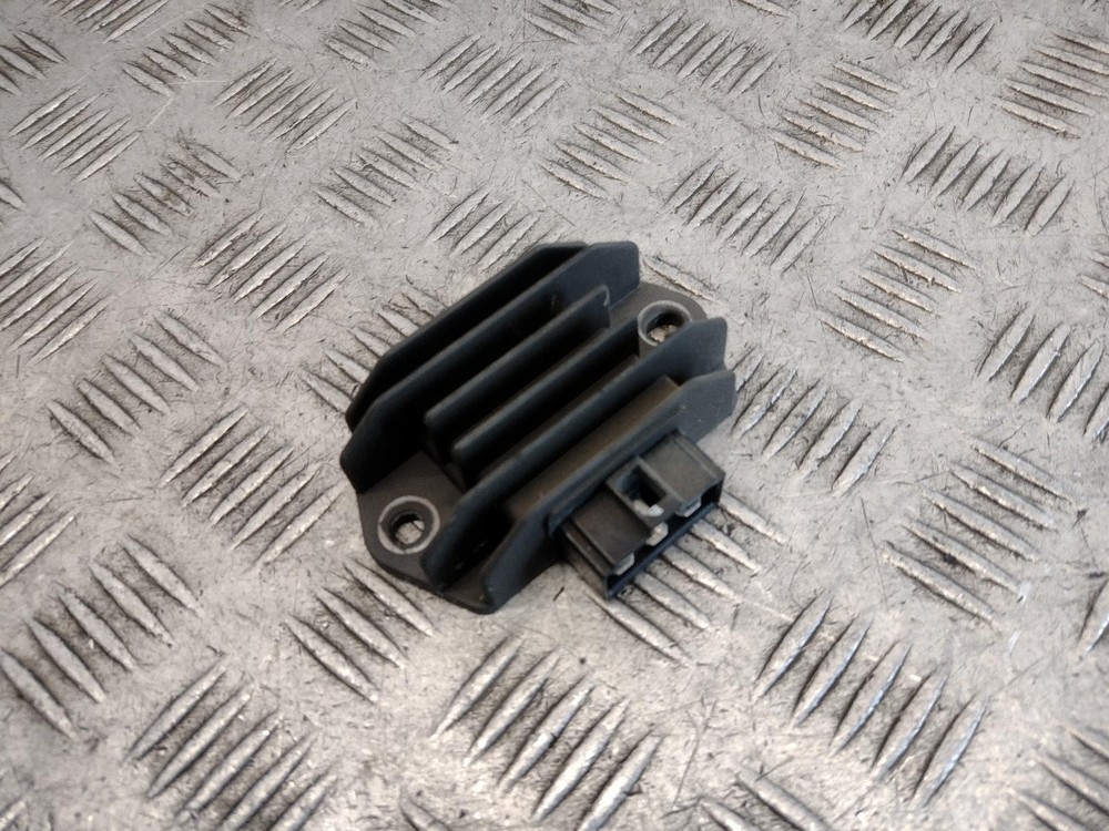 2012 HONDA NSC 50  RECTIFIER REGULATOR