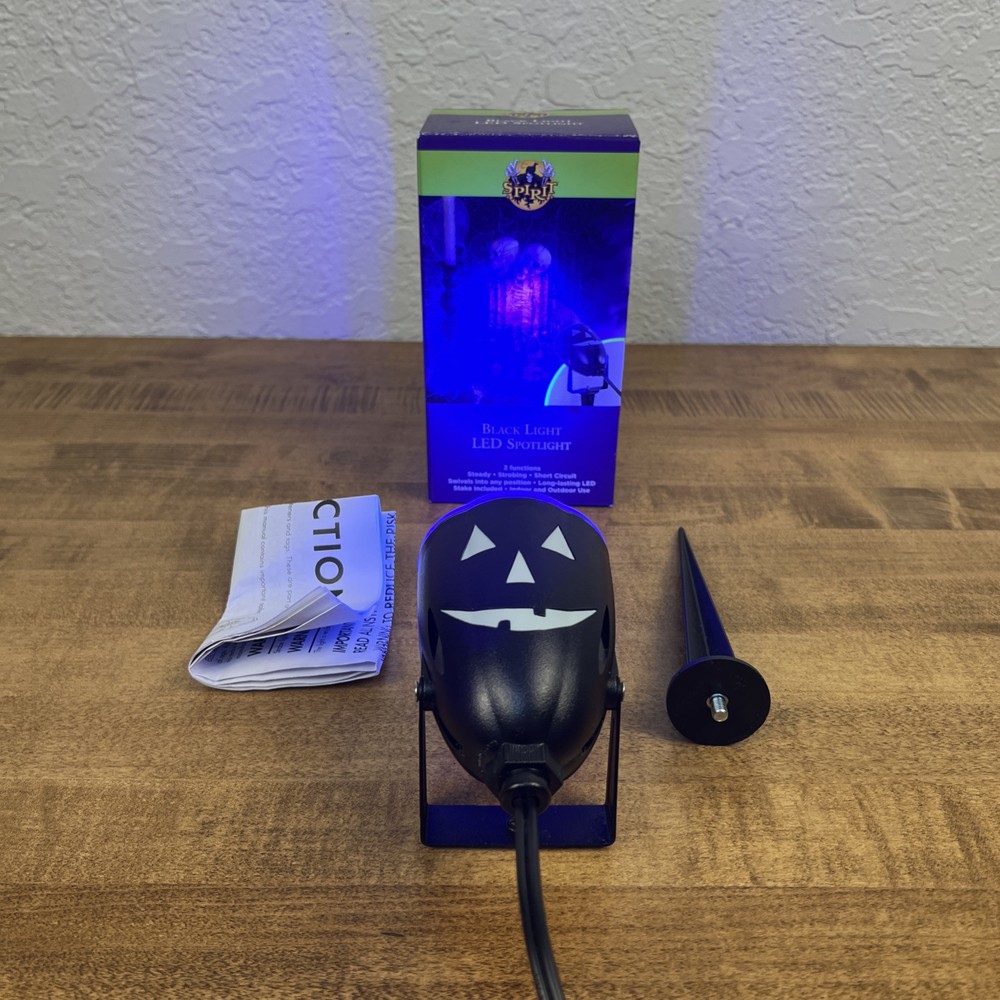 Black Light LED Spotlight Spirit Halloween 3 Function With Box