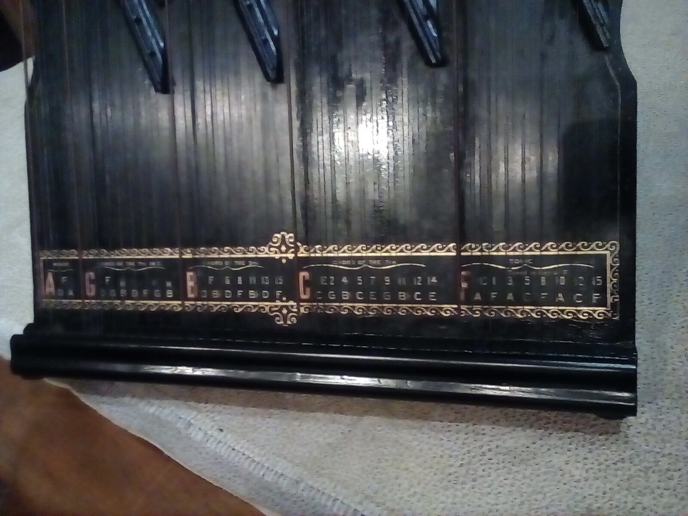 ANTIQUE TABLE HARP