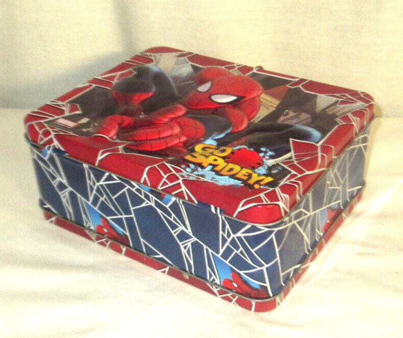 2013 Marvel Spiderman 3D Metal Lunch Box
