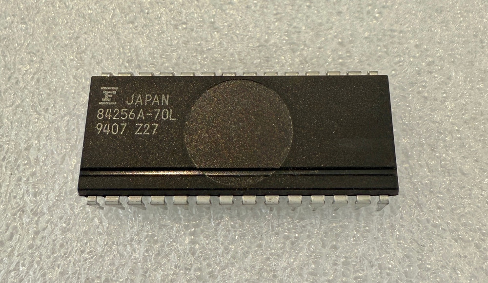 84256A-70L   IC