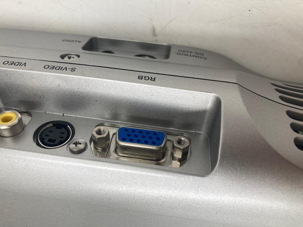 Toshiba TLP B2 LCD Projector