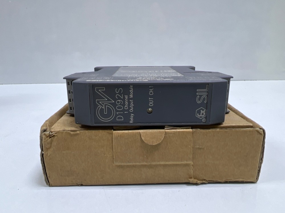 GM International D1092S Relay Output Module 1 Channel