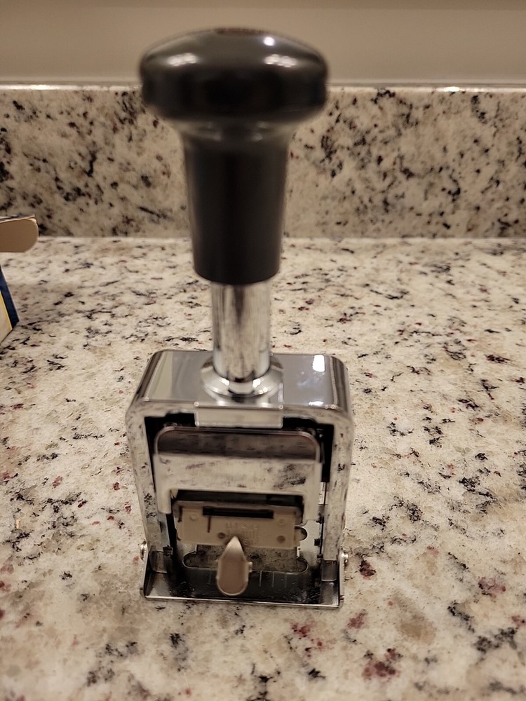 Rogers Automatic Numbering Hand Stamp Punch Machine Model 04213 with Box