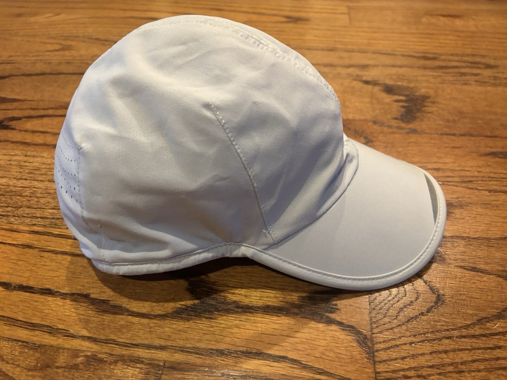 Under Armour Womens Launch Running Hat Light Gray Adjustable Vented Lightweight