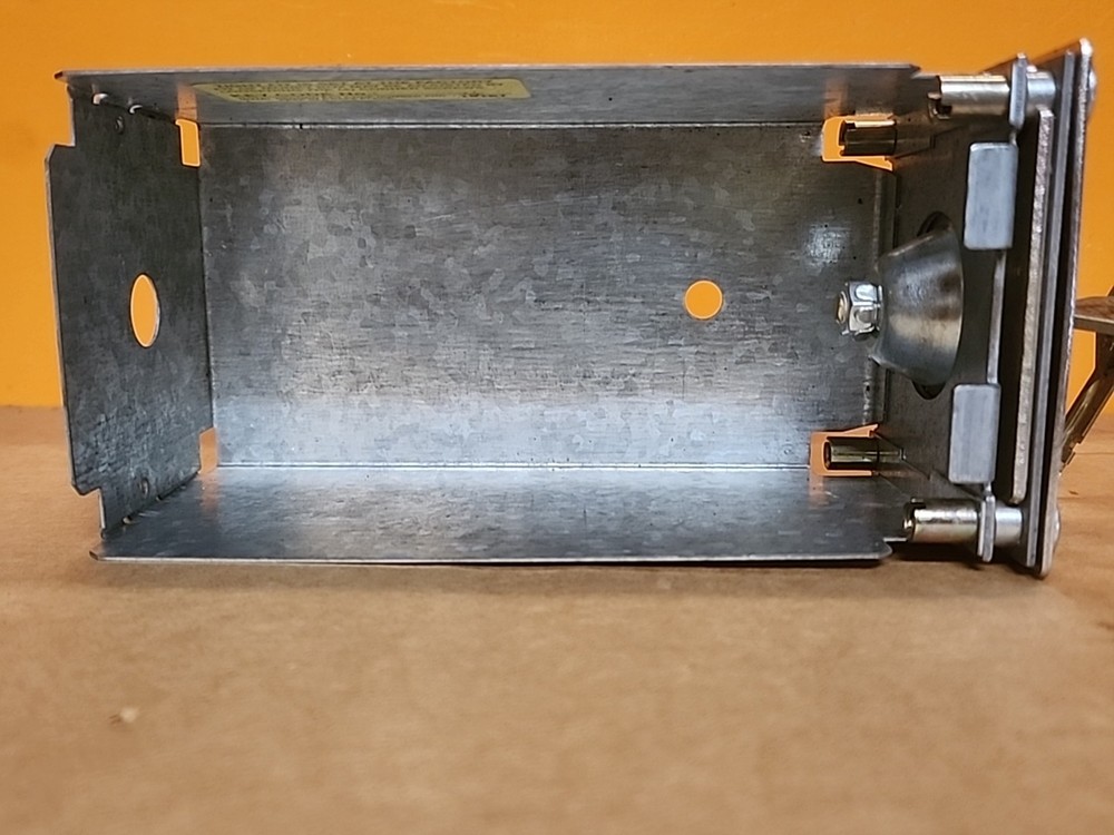 Greenwald Coin Box UG800B with keys