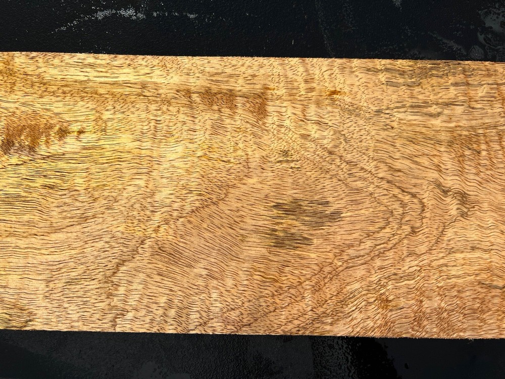 Hawaiian Curly Mango Board #12180