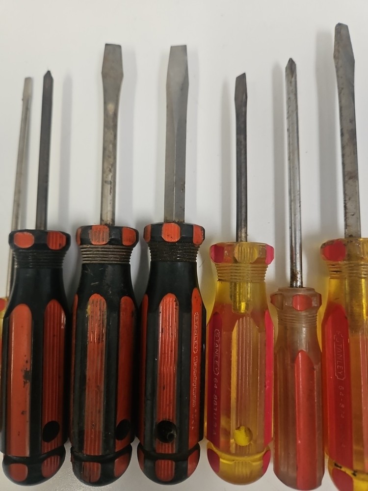 10 Vintage Stanley Screwdrivers