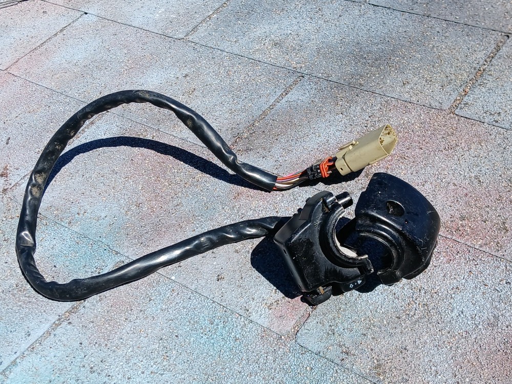 hd1 01-06 Harley Davidson Electra Glide FLH LEFT HAND CONTROL SWITCH