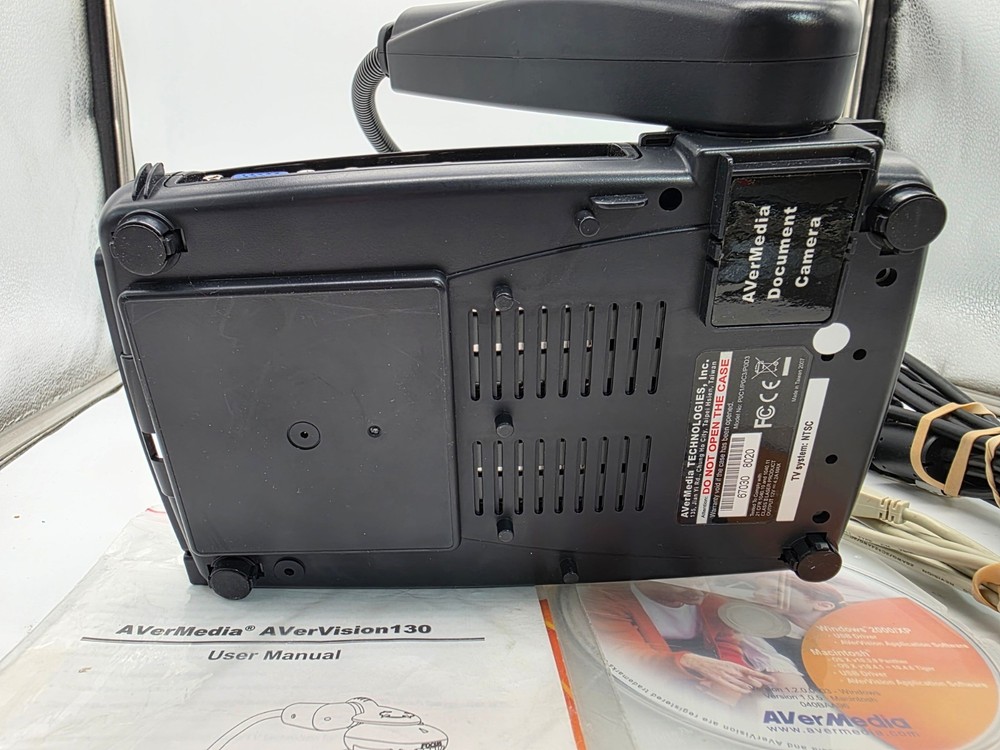 AverMedia AverVision 130 Portable Digital Document Camera / Visual Presenter