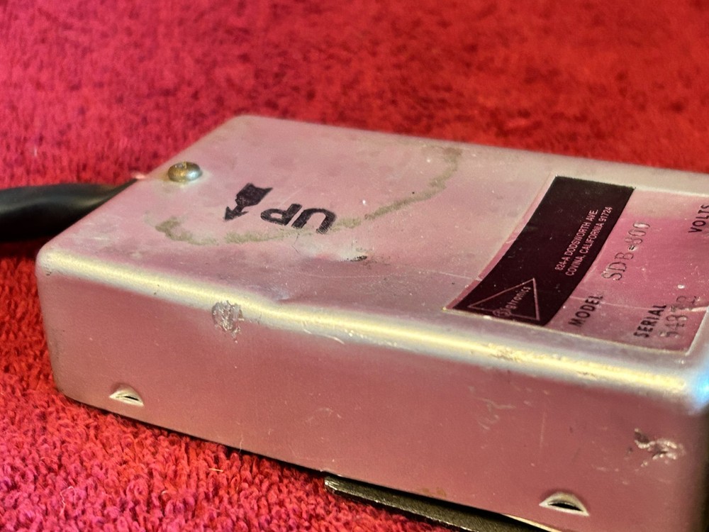 SIGTRONICS SDB-800 PANEL MOUNT INTERCOM DENTED BODY