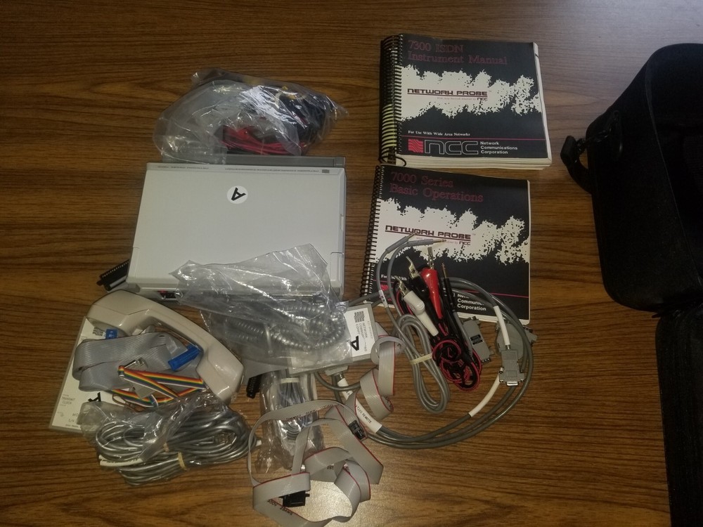 Network Communications_NP7300: Network Probe 7000, With Carrying Case (1002)