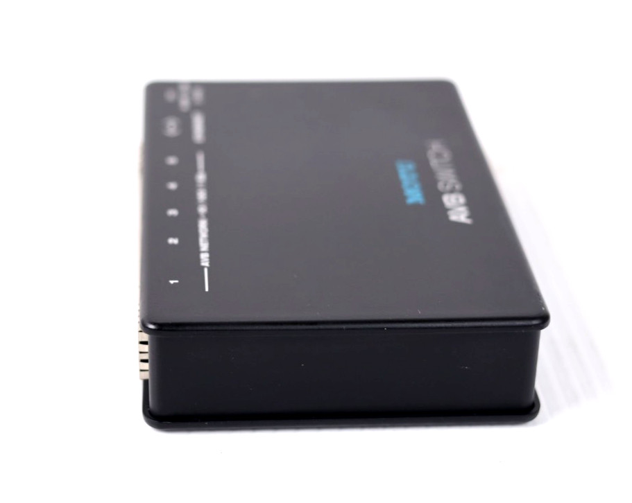 MOTU AVB Switch Five-Port AVB Ethernet Switch w86