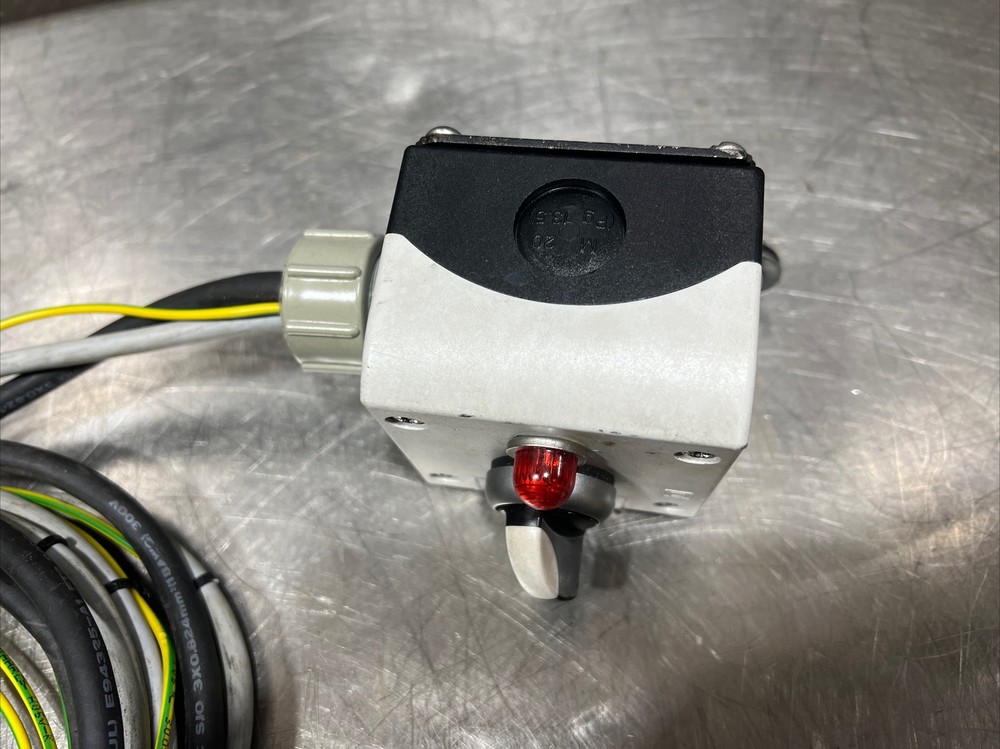 JIT Loader Switch From A Wittmann Model NJIT-2606 Vacuum Loader Used Surplus
