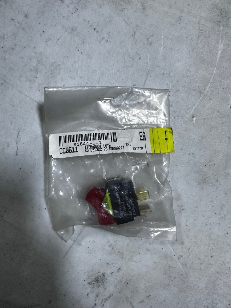 S-1844-1-1 / S1844-1-1, Cessna Switch