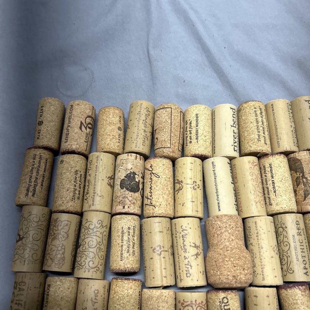LARGE LOT 140+ MISC WINE CORKS
