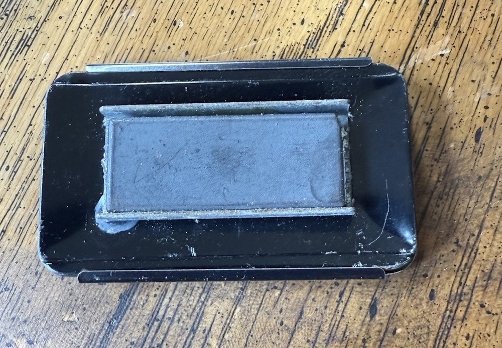 A32 Magnetic Key Locker