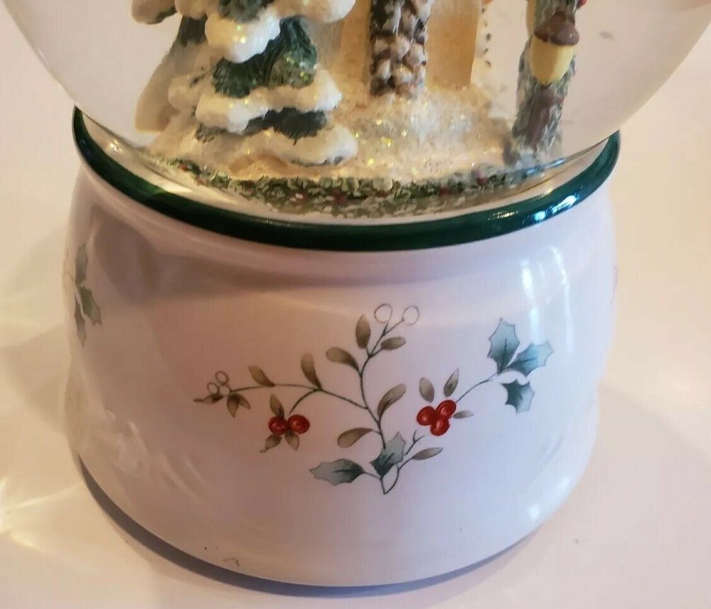 House In Winter Snow Globe, 7"