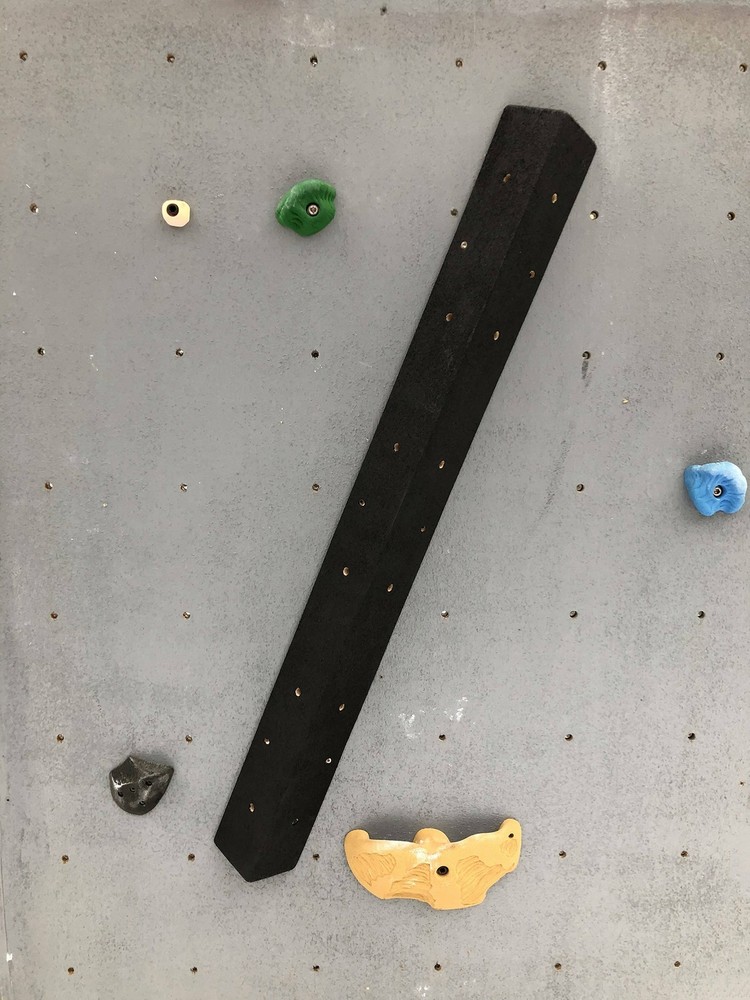 Long Triangle Rail | Textured Climbing Volume
