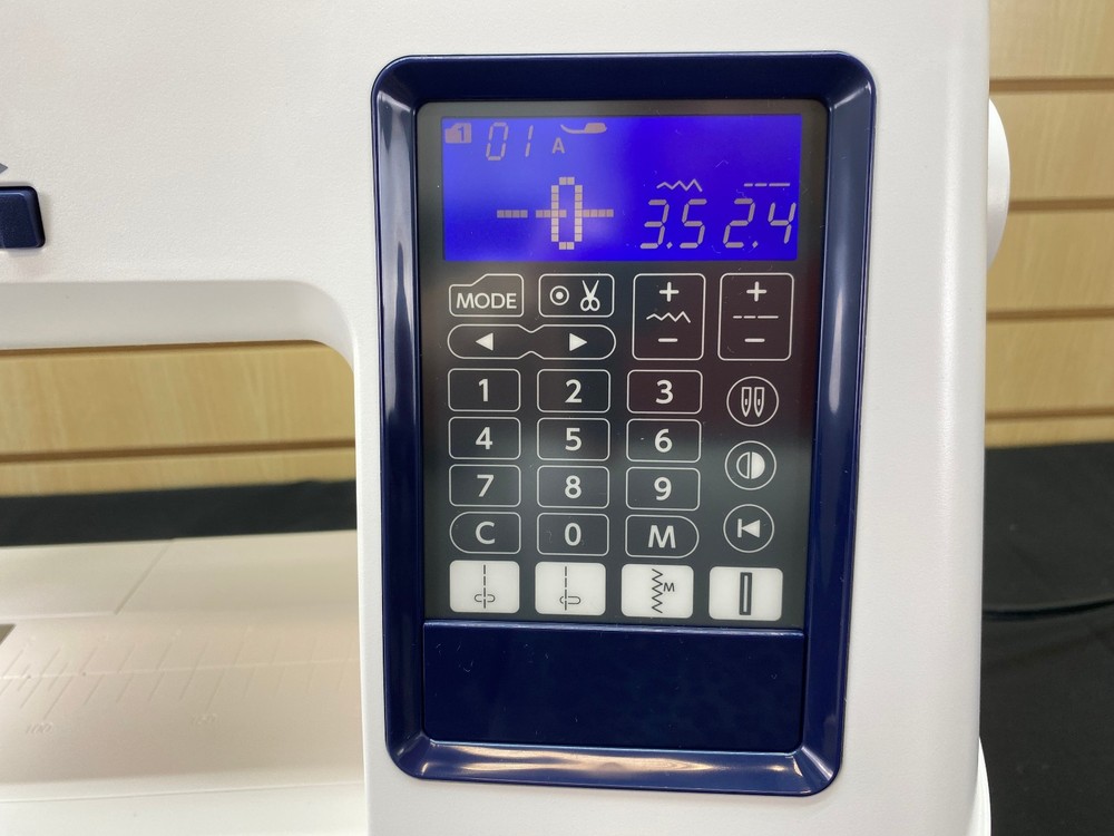 Janome Skyline S3 Anniversary Edition Computerized Sewing Machine - Pre-Owned ✅