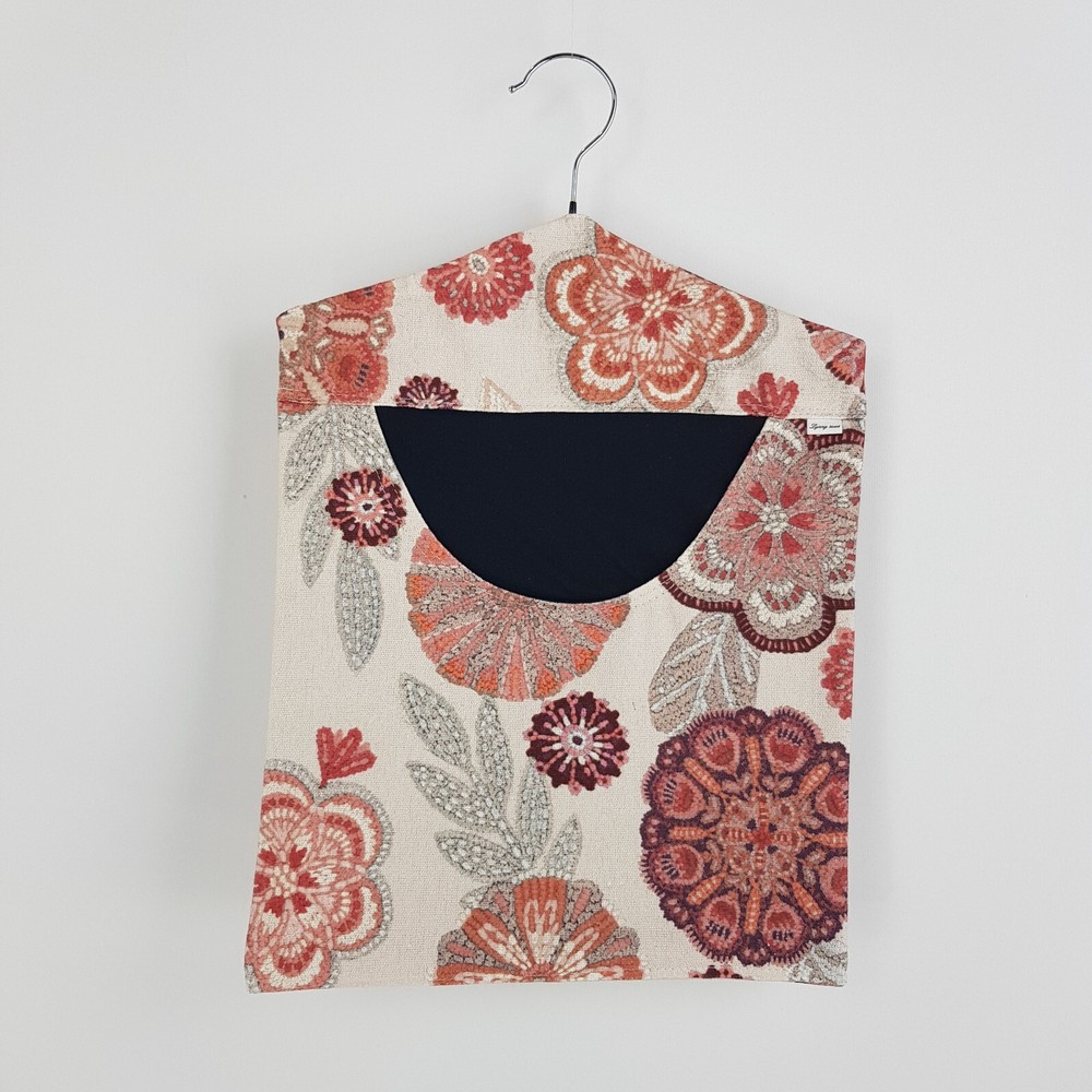 Peg Bag Handmade Cream Raspberry Flowers Lined Laundry Clothes Peg Holder