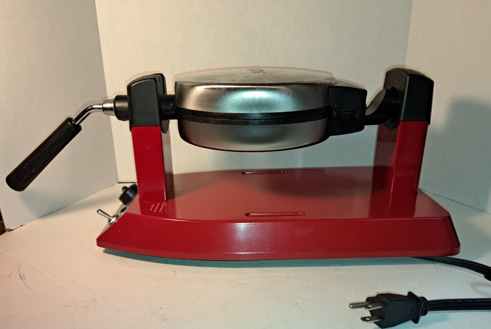 Waring Pro WMK300 Belgian Waffle Maker