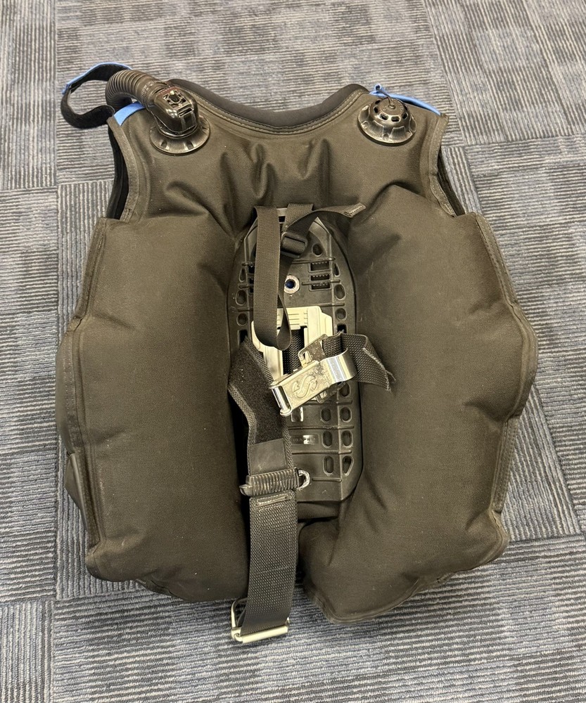 USED ScubaPro Ladyhawk w/Air2 Size M