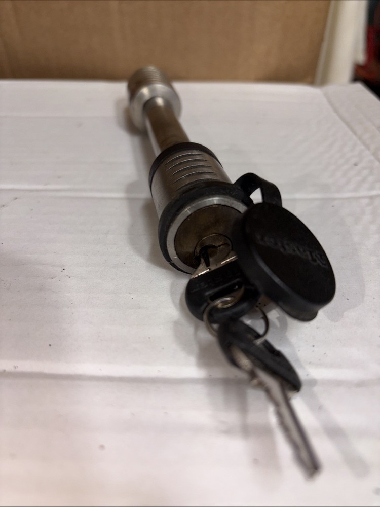master lock trailer hitch locking pin Used
