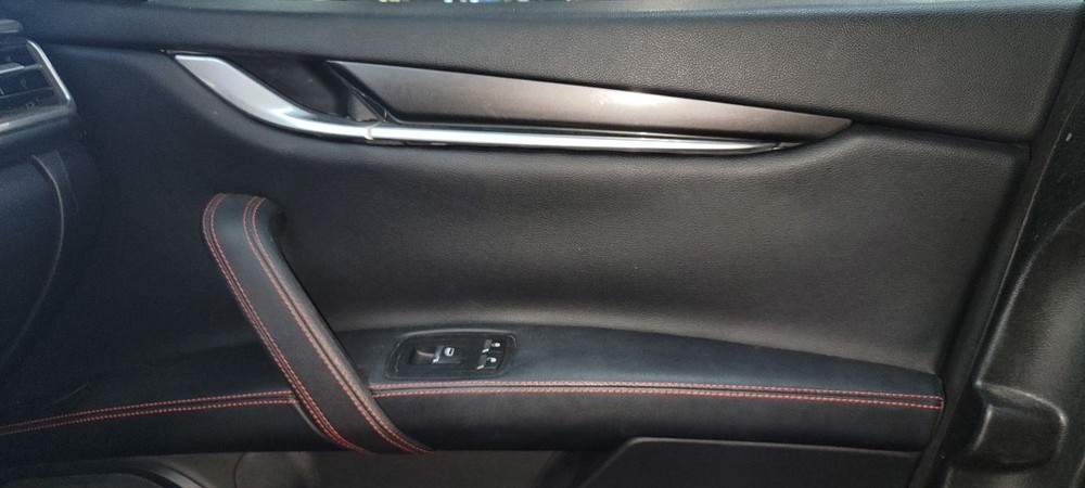 2016 Maserati Ghibli Cowl Vent Panel