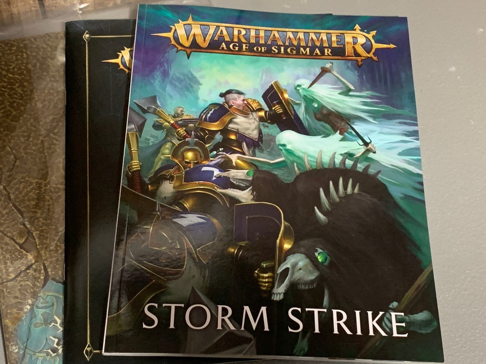 A6862 WARHAMMER AOS STORM STRIKE MANUAL + CORE RULES & PLAYMAT