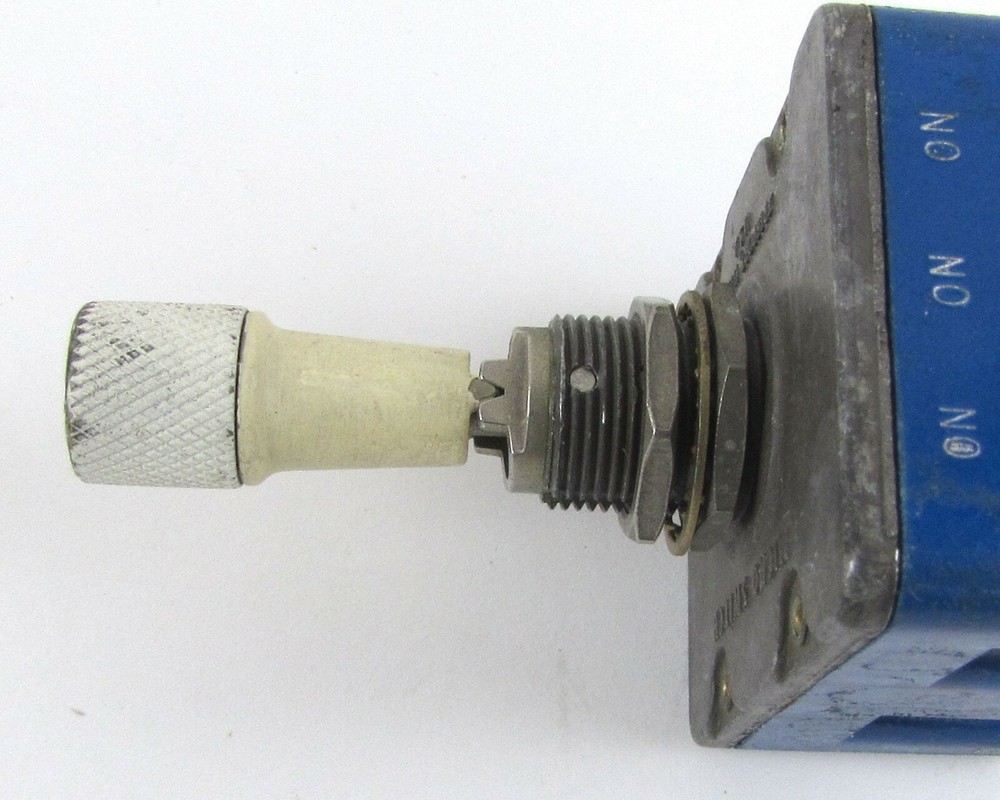 4TL53-12A Toggle Switch Round Actuator