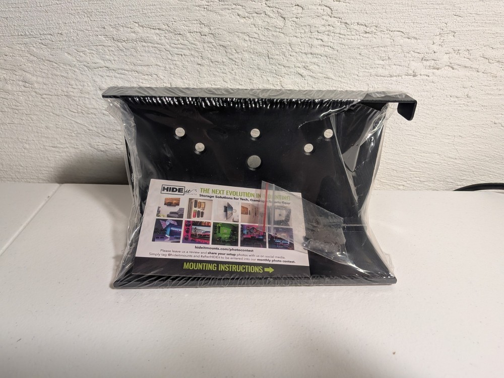 Nintendo Switch Hideit Wall Mount New