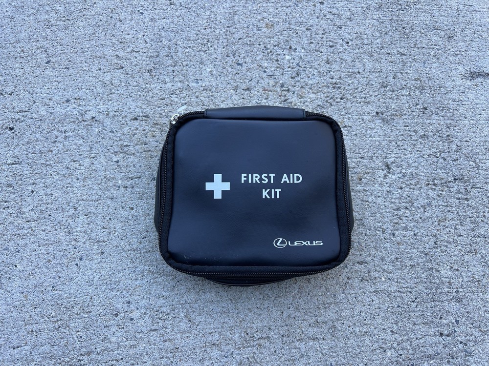 2018 Lexus Es 350 First aid Kit (never used)