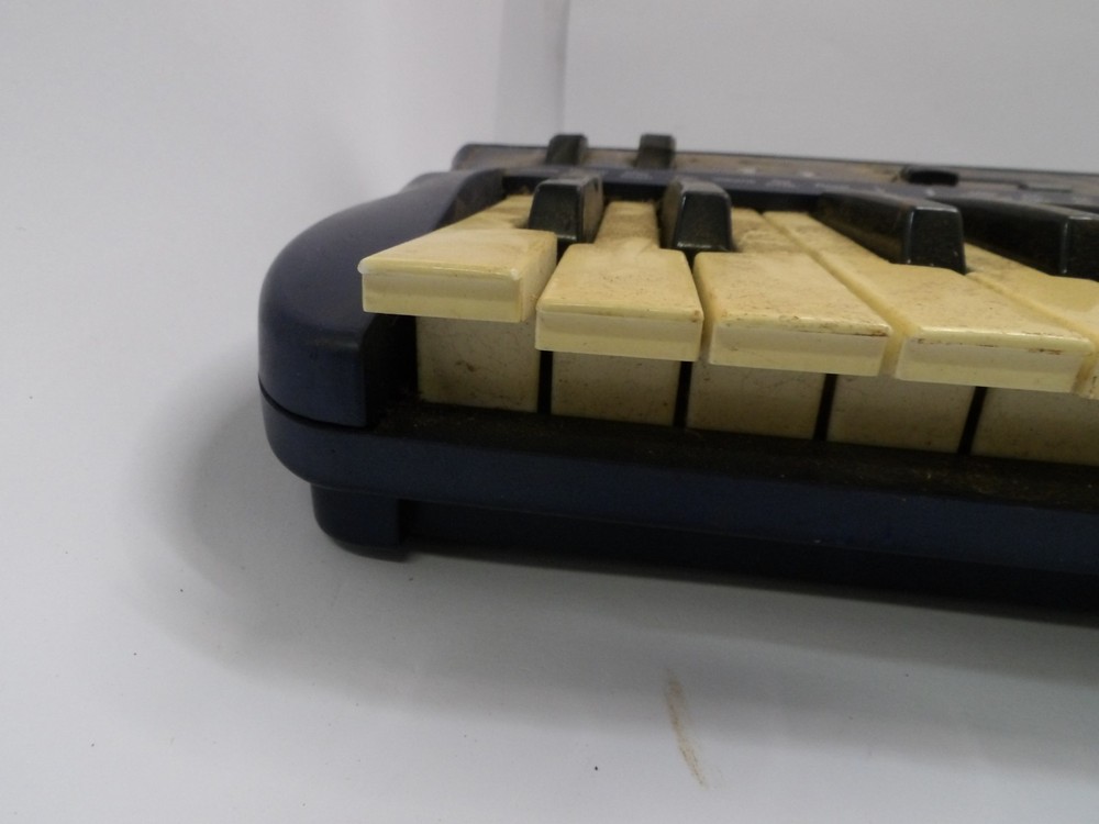 M-AUDIO MID Air 25 Controller Keyboard UNTESTED AND DIRTY