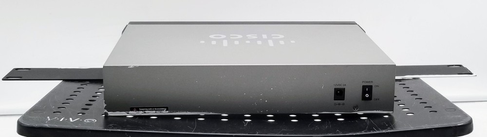 Cisco RV325 Rack Mount Router