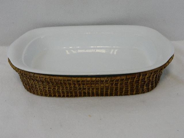French Chefs Porcelain 16" Rectangular Roaster Complete with Hand-Woven Basket