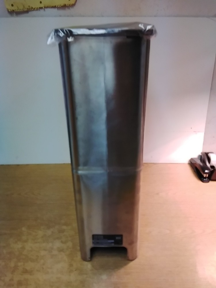 Fetco ITD-2135 3.5 Gallon Ice Tea Dispenser