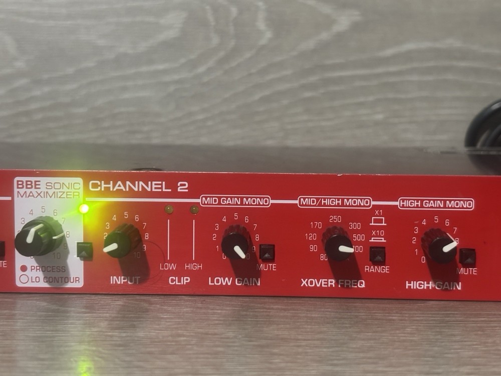 BBE Red Max-X3 2-Way Stereo / 3-Way Mono Crossover Sonic Maximizer