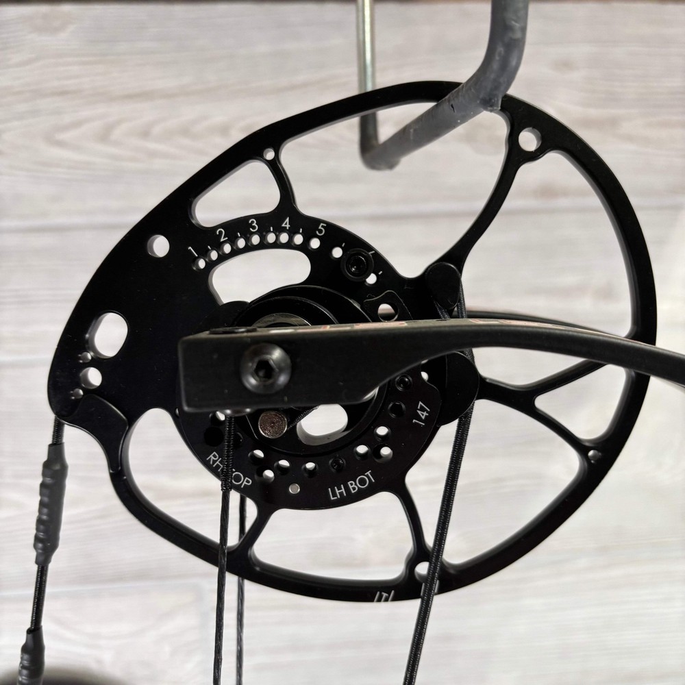 Darton Sequel 31 ST2 60lb RH Green